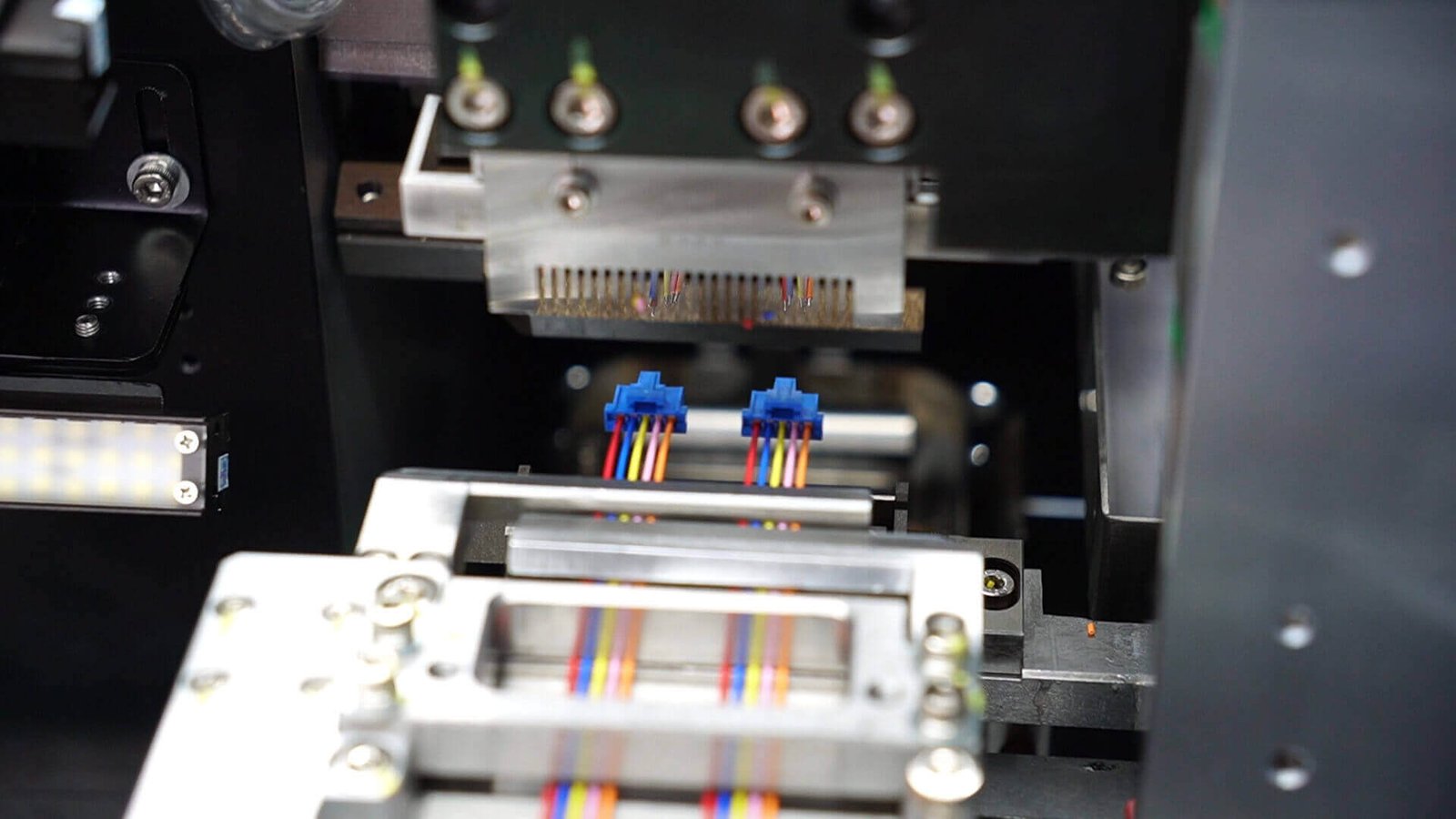 Automatic Multi Wire Crimp and Connector Housing Assembly Machine